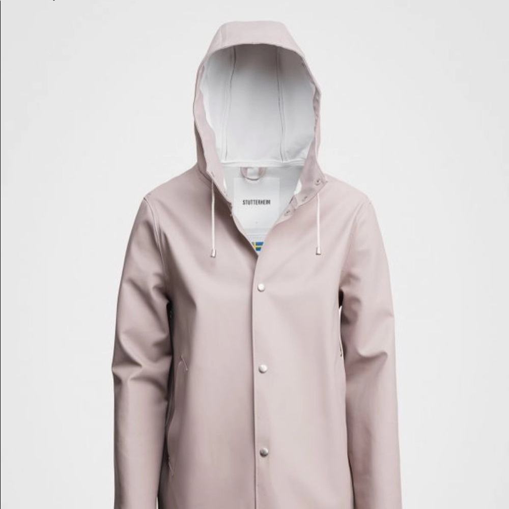 Stutterheim Stockholm Taupe LW Raincoat